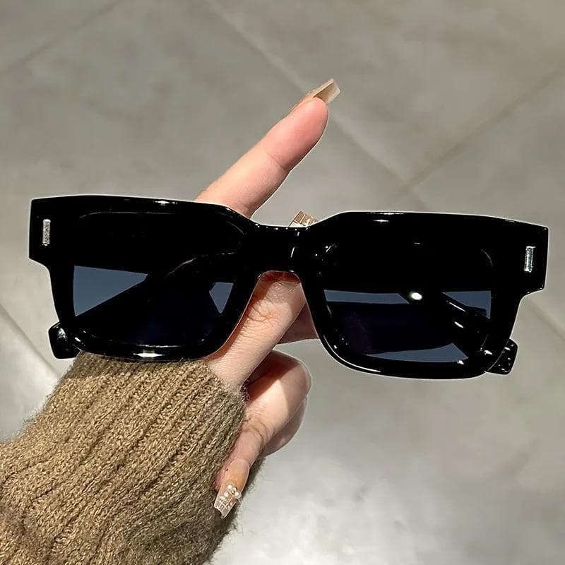Retro Small Rectangle Punk Sunglasses for Women Men Vintage Fashion Travel Shades Ins Brand Design