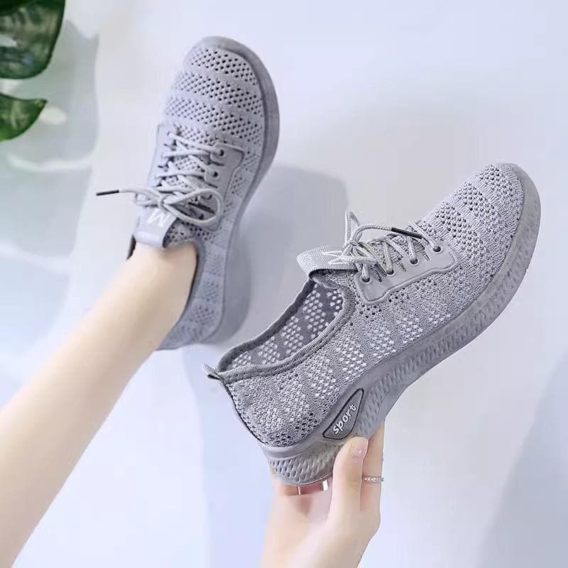 Breathable Summer Mesh Women's Lightweight Sneakers 38 gray