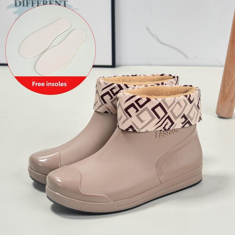 Women's Short Rain Boots - Non-Slip, Waterproof, Fashionable Low-Top Shoes for Outdoor Wear - Comfortable and Trendy. 41