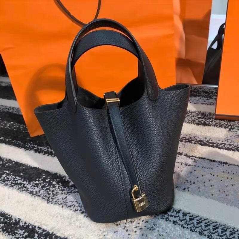 Tote Bag Vegetable Basket Women's Bag Soft Leather PU Bucket Bag Portable Child and Mother Bag 18x13x18cm black