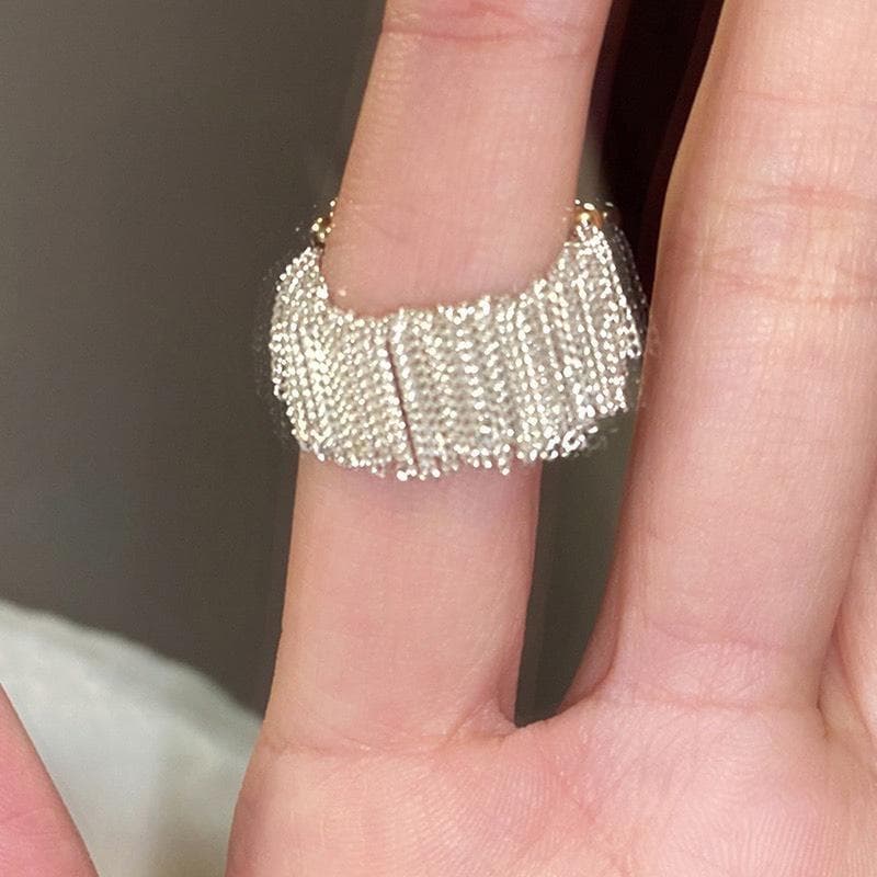 European and American Style New Accessories Tassels Skirts Earrings Women's New Trendy Temperament Celebrity Round Face Exquisite Earrings 1pcs