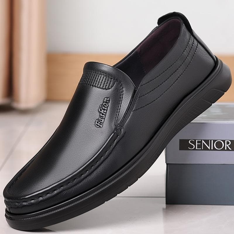 New Style Men's Top Layer Cowhide Casual Peas Shoes Genuine Leather Slip on Men's Shoes Non-slip Middle-aged and Elderly Dad Shoes 38