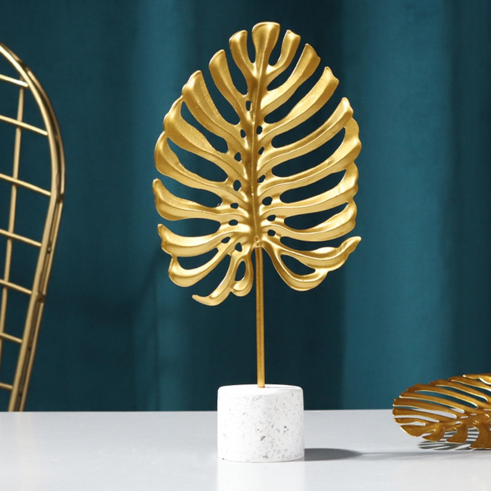 Metal Iron Leaf Decor Sculpture Statue Handcrafted Hollow Out Metal Leaf Desktop Decor Ornament S