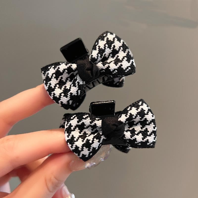 Korean Velvet Bow Hair Clip Claw Clamp Sweet Black Red Bow Small Hair Claw Clip Princess Headwear Girls Women Hair Claw Clip 2pcs
