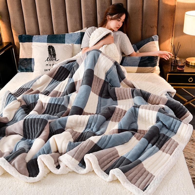 New winter double-sided milk fleece, lambswool blanket, three layers of thickened warm blanket 180*200CM