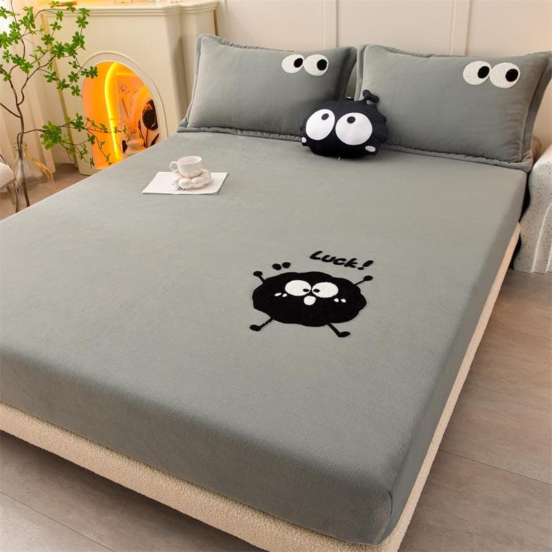 Luxury Embroidery Velvet Machine Washable Bed Cover Soft Thicken Flannel Mattress Cover Solid Color Bed Fitted Sheet 90x200x30cm 1PC
