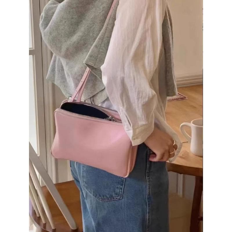 Niche Cross Simple Fashion Shoulder Bag Women's Red Pillow Shoulder Bag pink