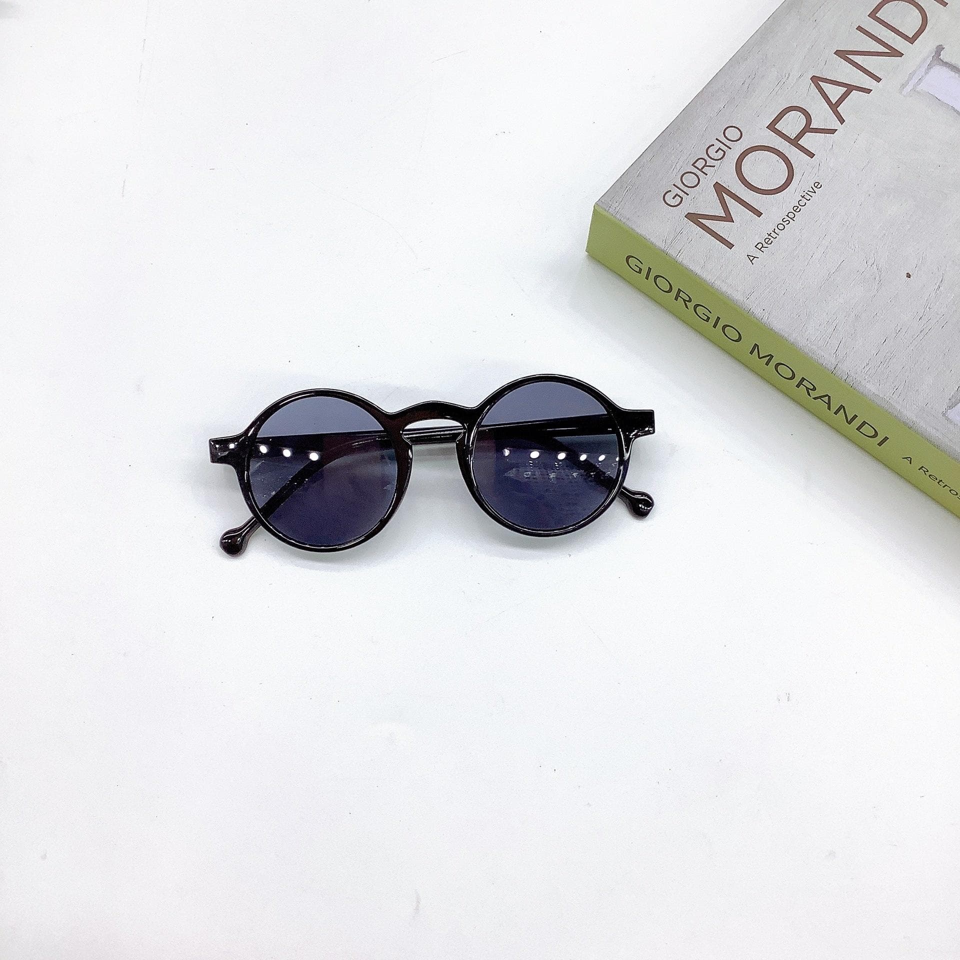 new children sunglasses Fashion Trend UV protection baby sunglasses for boys girls street photography stylish kids eyewear