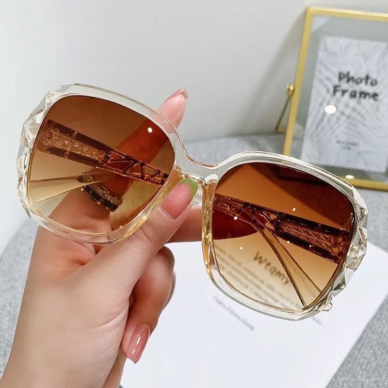 New Fashion Oversized Sunglasses Women Vintage Square Big Frame UV400 Protection Classic Goggles Oculos De Sol 1PC