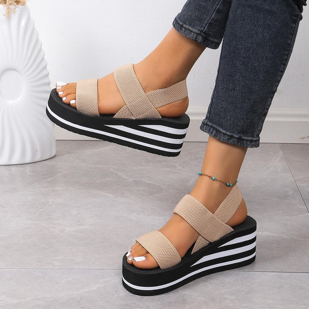 Women's Black & White Roman-Style Sandals with Thick Sole, Faux Hemp Rope Design, Perfect for Summer Style 41