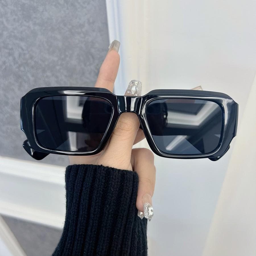 Classic Fashion Sunglasses Women Menshoupai UV Protection Stylish Shades for Women Men Other