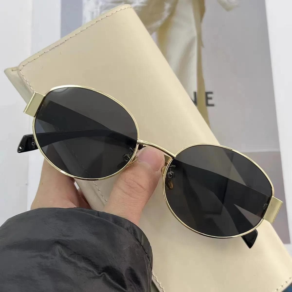 Metal Framed Oval Retro Brown Sunglasses High-end Sun Visors for Women Men UV Protection
