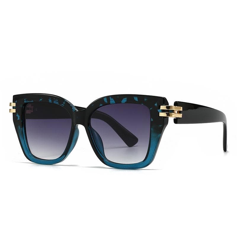 Classic Luxury Designer Vintage Square Sunglasses Women Men Punk Rivet UV400 Popular Shades