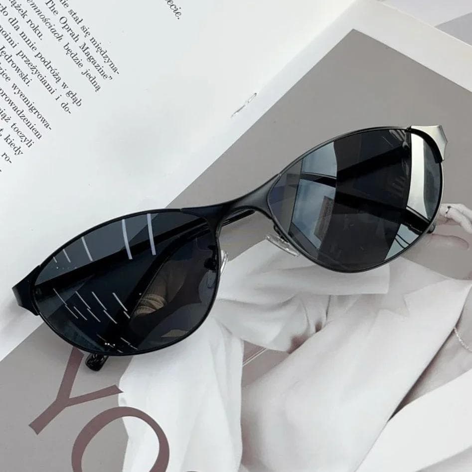 Futuristic Cat Eye Sunglasses Plastic High End Fashion Street Wear Spicy Girl Style Niche