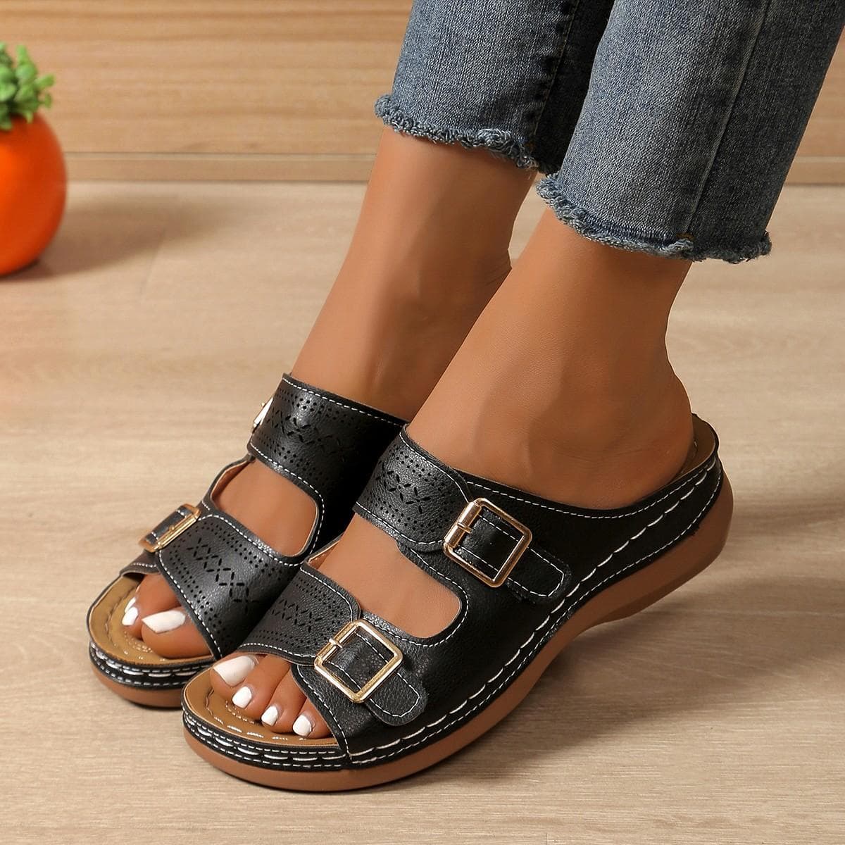 Summer Fashion Women Wedge Slippers Premium Orthopedic Open Toe Shoes for Women Anti-slip Platform Retro Slippers 36 black
