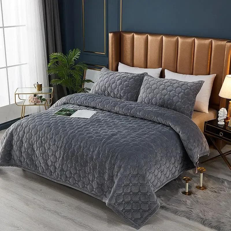 Thickened Bedspread Solid Colour Crystal Velvet Bed Cover Cotton-Padded Quilted Non Slip Sheet Blanket Children Queen Bedding 200x230cm 1pc