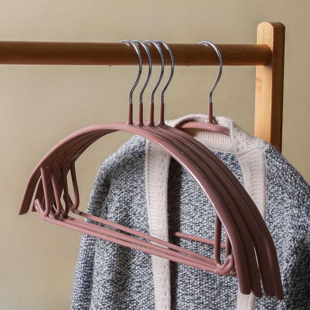 Clothes Hangers, Sweater Hangers No Shoulder Bump, Duty Coat Hangers, Non Slip PVC-Coating Metal Hangers for Sweaters, Suits, Dresses, Jackets Pack of 5 brown