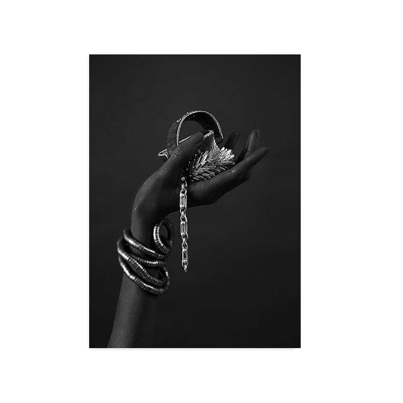 African Woman Canvas Wall Art Painting Posters And Prints Black Woman Holding Gold Jewelry Picture for Living Room Home Decor 40X60cm No Frame