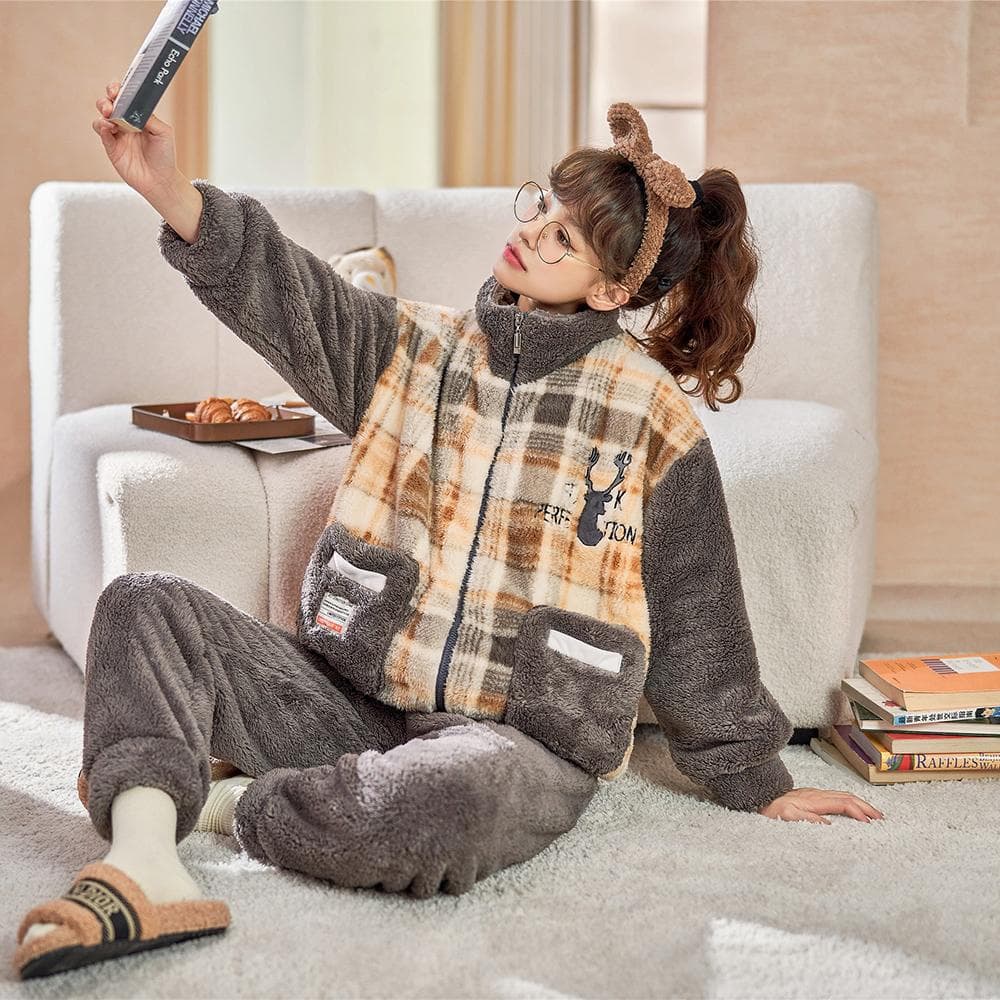 Winter Women's Warm Pajama Set Coral Fleece Sleepwear Flannel Thick Cartoon Pajamas Oversized Home Clothes Oversized Pyjama XL