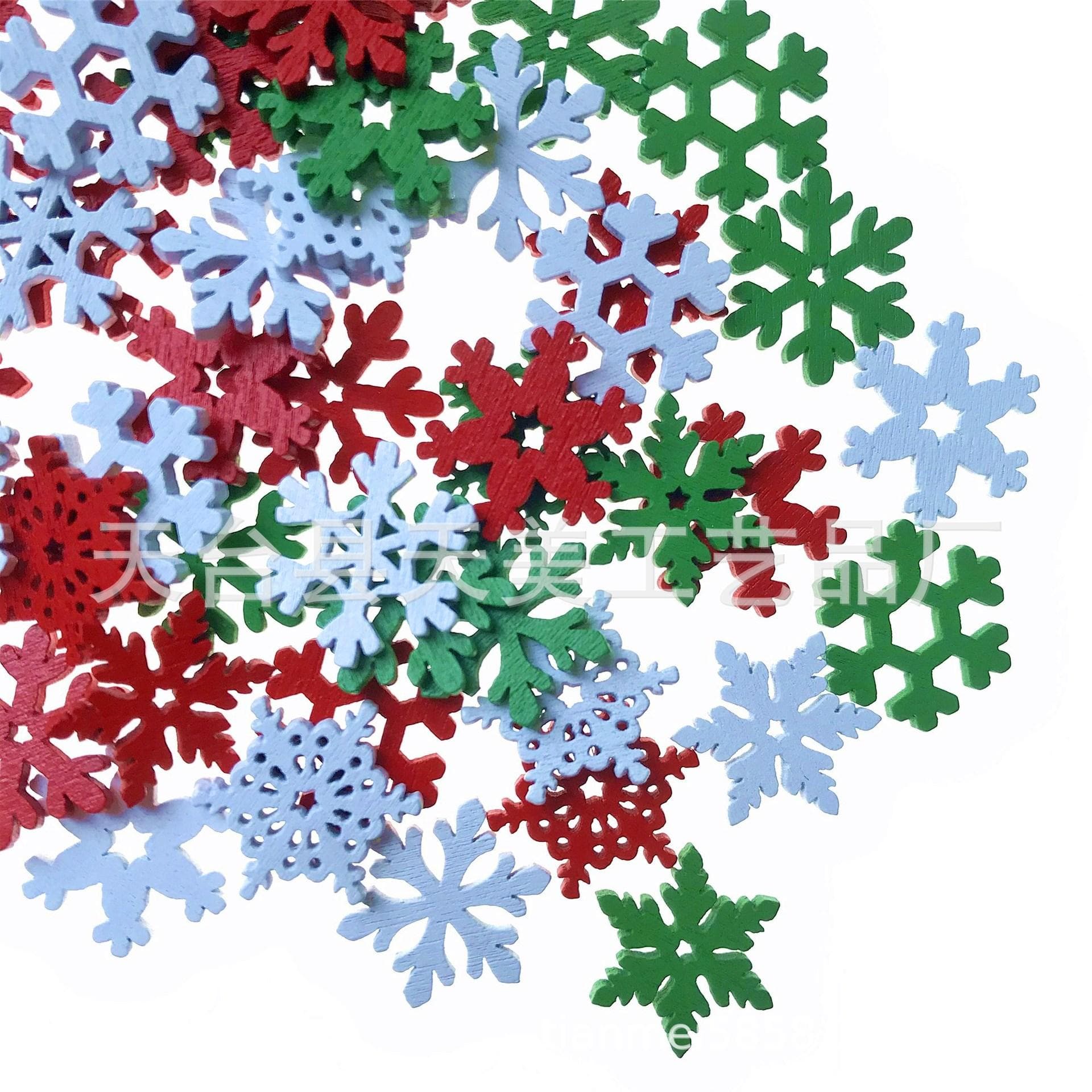 50pcs 20mm Wooden Snowflakes Slices, Colored Wood Snow Shaped Cutouts for DIY Christmas Crafts
