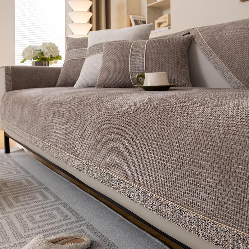 Four Seasons Universal Sofa Cover Chenille Wrap Side Couch Cover Anti-Pet Scratching Couch Protector Mat for Living Room Carpets 70x70cm 1pcs