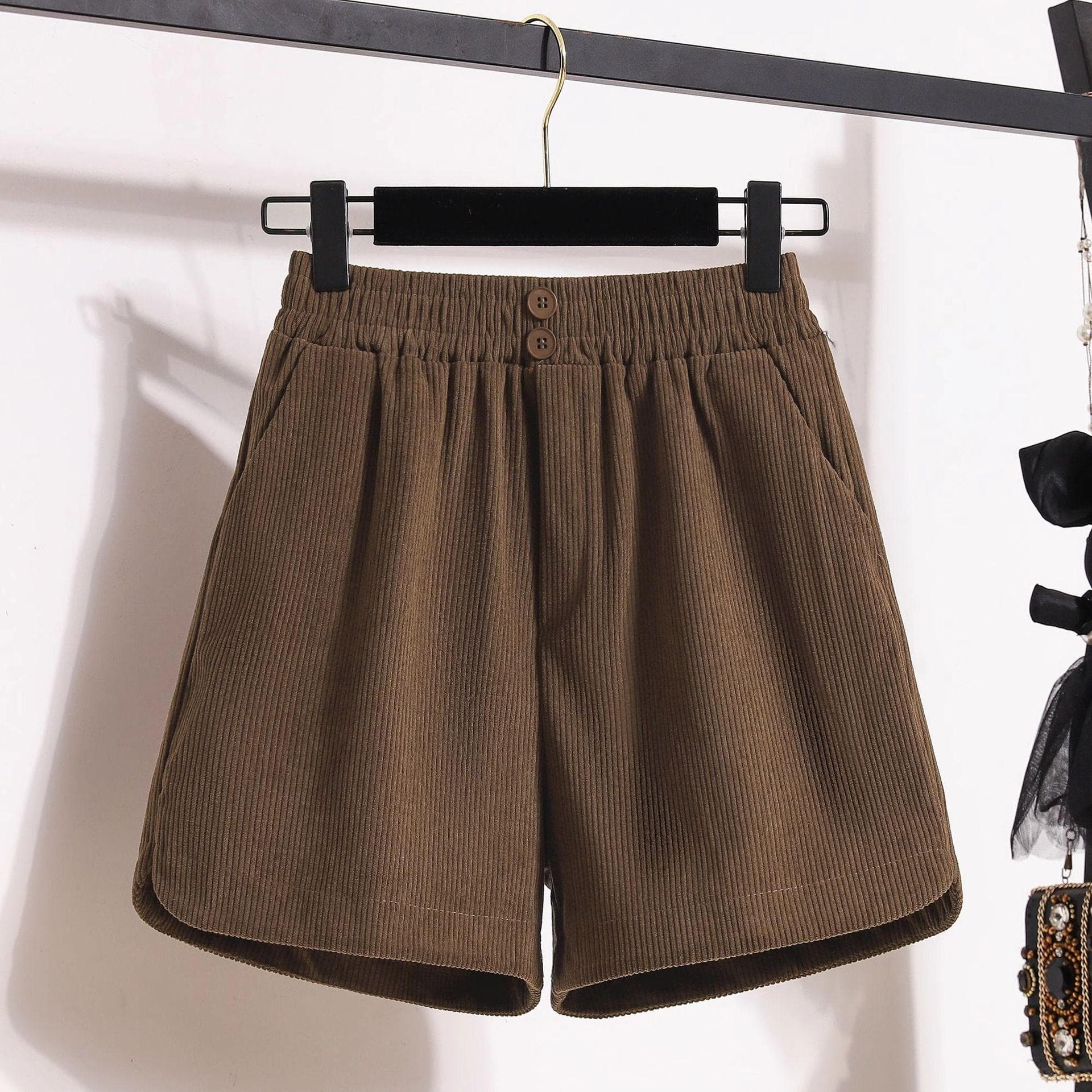 Large Size Retro Corduroy Shorts for Women In Spring and Autumn New Casual Pants High Waist A-line Slimming Wide-leg Boot Pants 2XL
