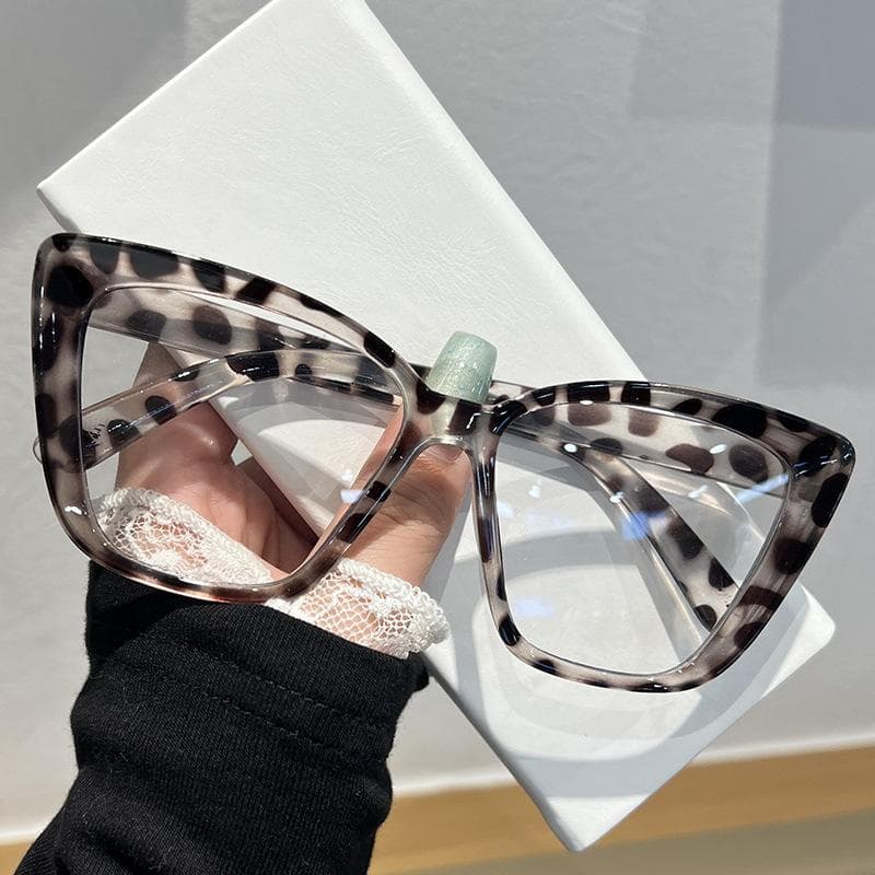 Vintage Cat Eye Sunglasses Women Retro Square Glasses Designer UV400 Eyewear Fashion Female Shades Oculos 1PC