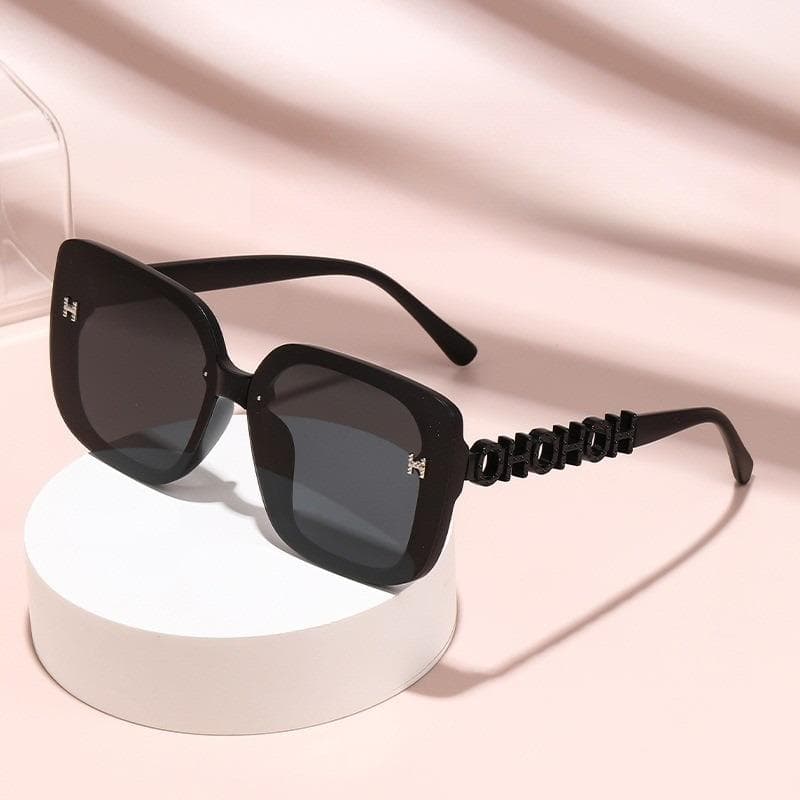 Trendy Oversized Square Sunglasses Women Stylish Large Frame UV Protection