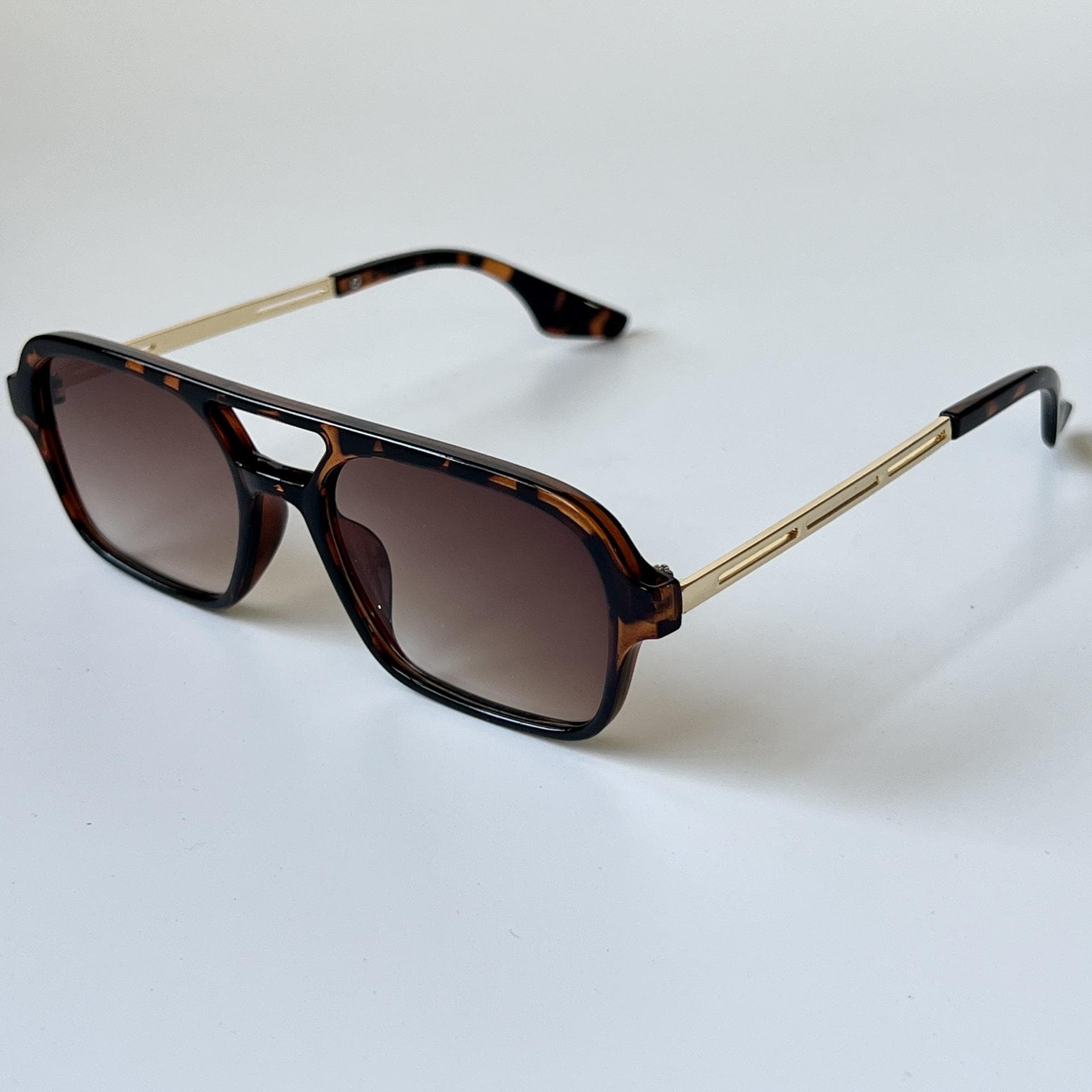 Square Sunglasses Woman Brand Designer Fashion Luxury Sun Glasses Female Vintage Hollow Leopard Blue Oculos De Sol Vintage