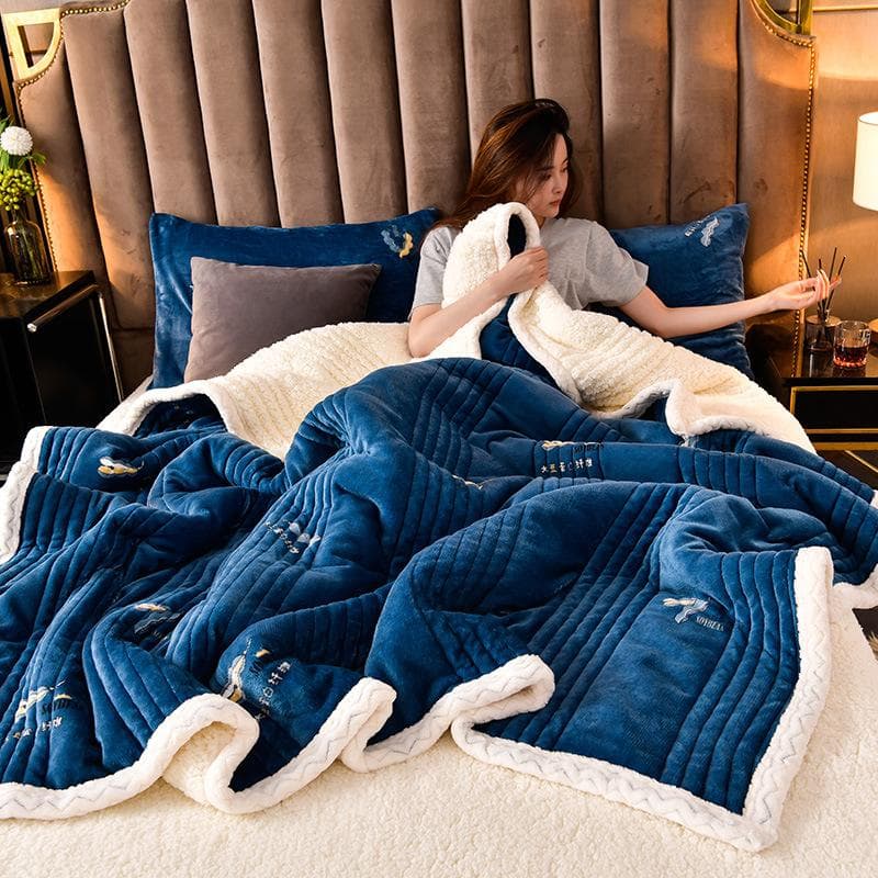 New winter double-sided milk fleece, lambswool blanket, three layers of thickened warm blanket 180*200CM