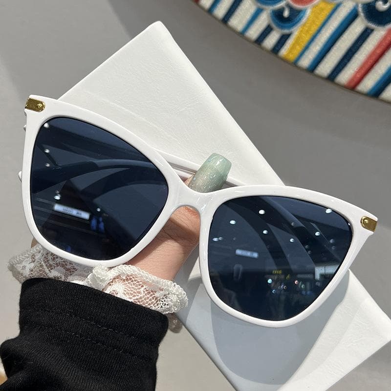 New Fashion Brand Women Sunglasses Stylish Cateye Glamour Female Eyewear UV400 Protection Trendy Shades For Men And Women 1PC