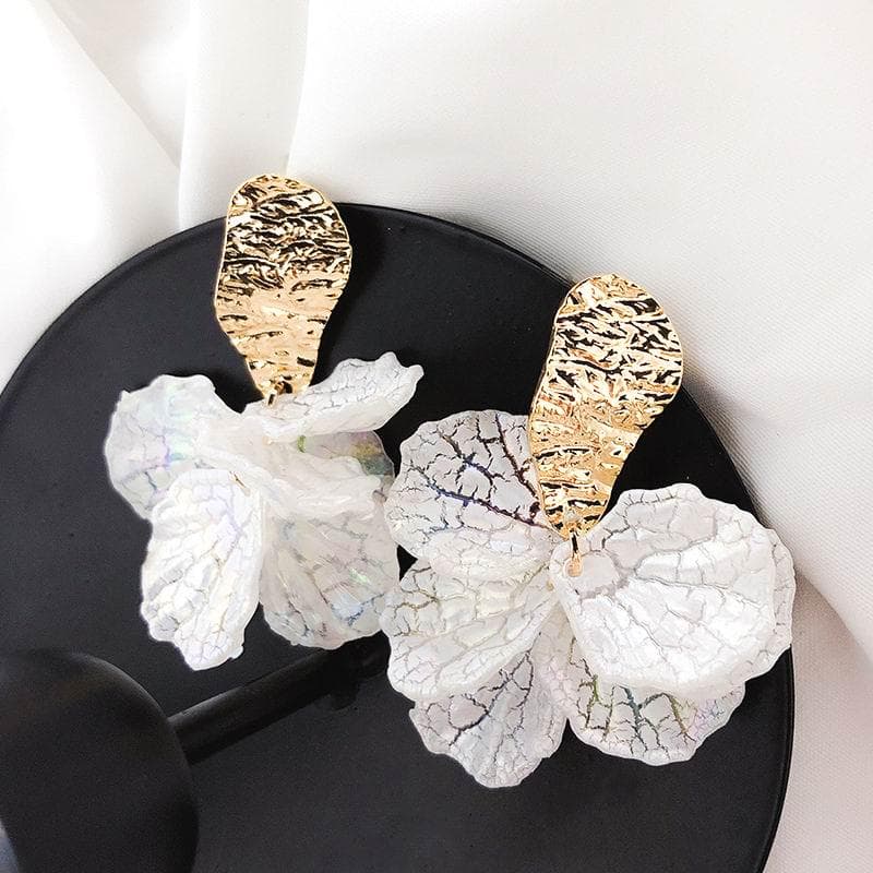 Women's White Shell Flower Petal Drop Earrings