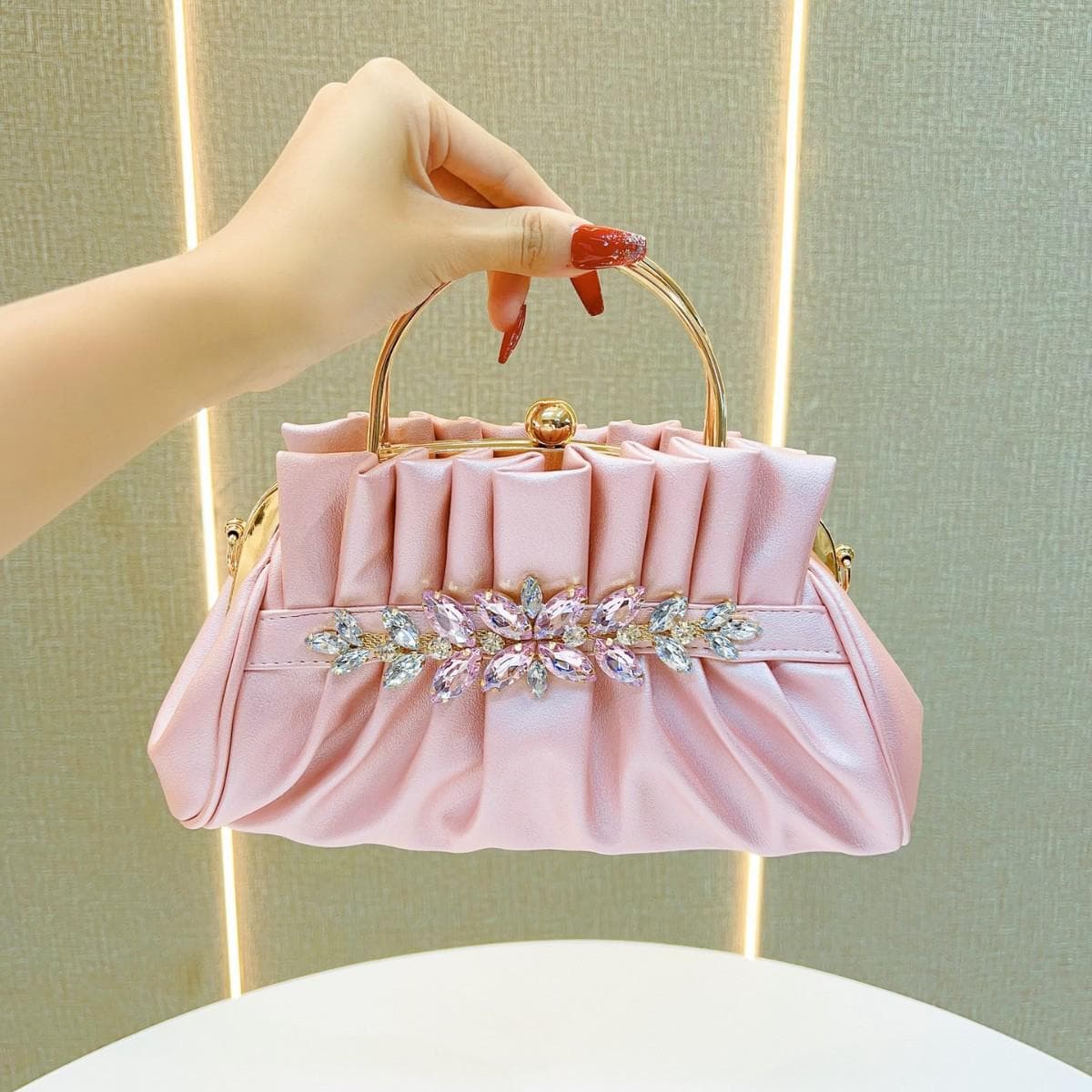 Retro Diamond-Studded Ladies' Handbags: Pleated, Fashionable Shoulder & Crossbody Evening Bags pink