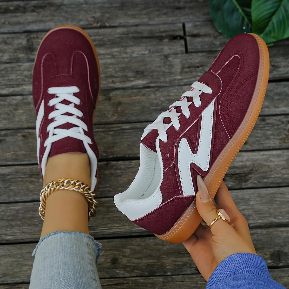 Women's Lightweight Slip-Resistant Casual Sneakers Vibrant Pink & Black Synthetic Cover Low-Top Shoes with TPR Sole, Breathable Fabric Lining 41 burgundy