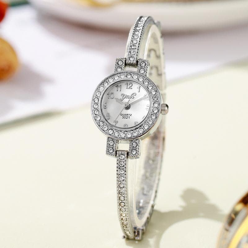 Quartz Watch Round Women Rhinestone Bracelet Wristwatch silver