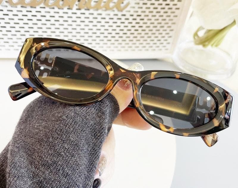 Fashion Cat Eye Small Frame Sunglasses High-End Luxury Women Sunglasses Big Brand Style Personalized Design Other