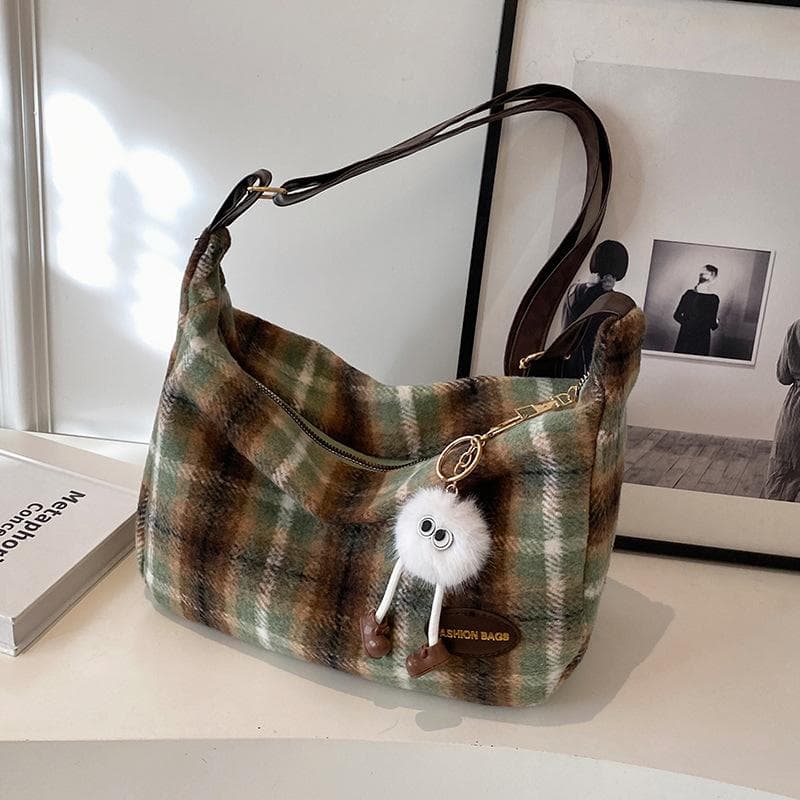Retro High-end Plaid Woolen Bag for Women with Large Capacity Autumn and Winter Fashion Versatile Commuter Crossbody Shoulder Bag