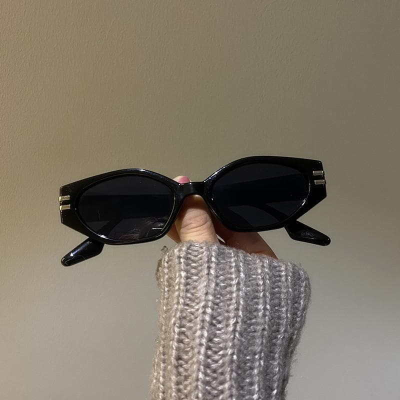 Vintage Black Square Sunglasses Women Luxury Brand Small Rectangle Sun Glasses Female Gradient Clear Eyewear 1PC
