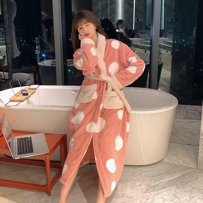 Long Coral Fleece Bathrobe Women's Winter Kimono Warm Flannel Bathrobe Comfortable Nighttime Pajamas Dressing Gown Plus Size XL
