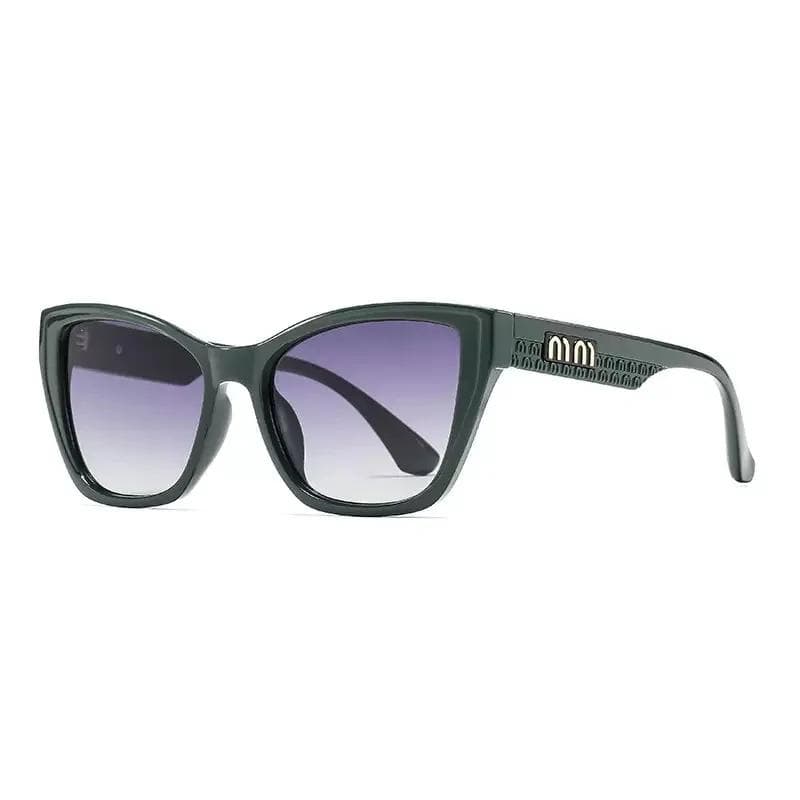 Retro Large Frame Sunglasses Women UV Protection Fashion Cat Eye Sunglasses Men Driving Goggles Outdoor Sunscreen As shown