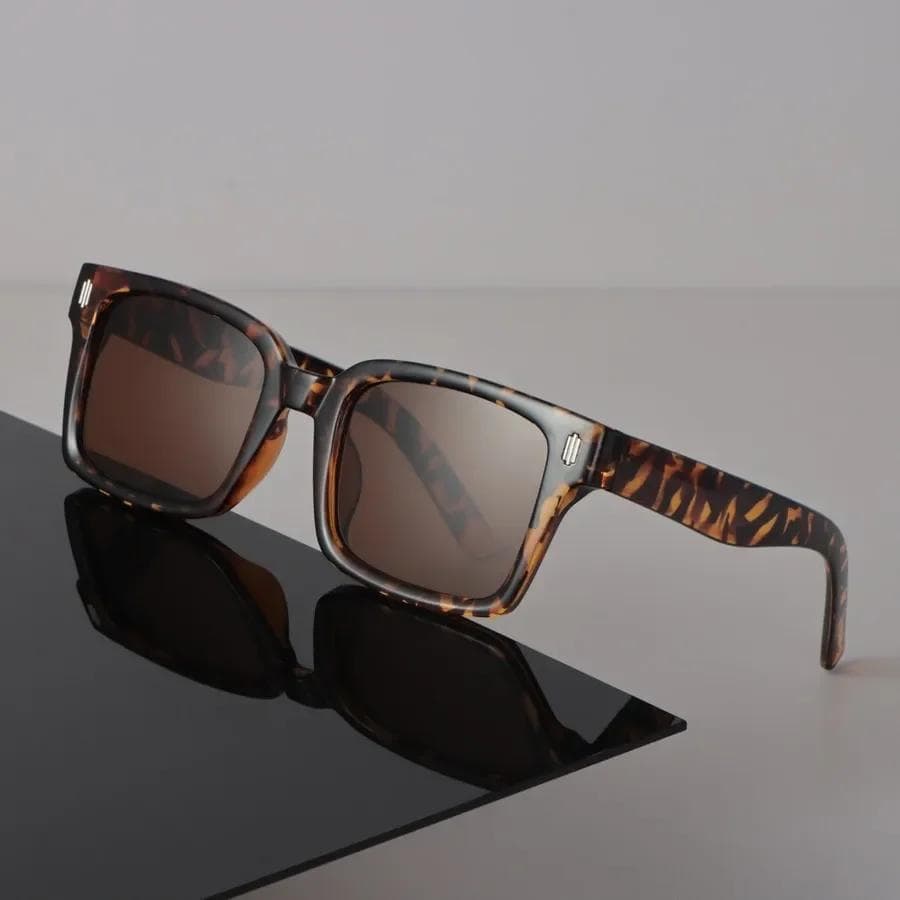Vintage Rectangle Sunglasses Women Men Luxury Designer Fashion Glasses UV Protection Casual Style Other