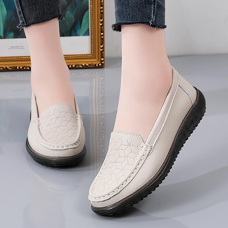 Spring Leather Cow Tendon Soft Sole Casual Shoes Shallow Women's Single Shoes Non-slip Large Mother's Shoes 35 beige