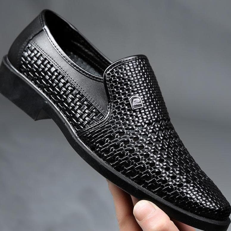 Men's Leather Slip-On Sandals with Breathable Soft Bottom for Business and Casual Wear 40 black