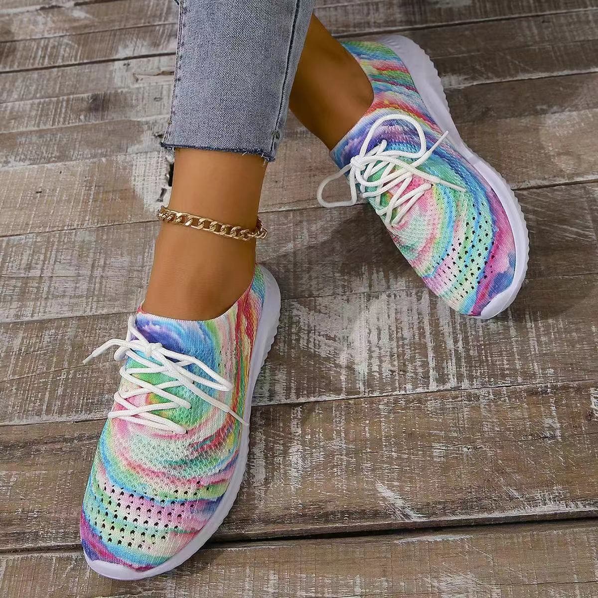 Flying woven mesh casual shoes women's spring and autumn new thick-soled plus-size color matching round-headed shoes 40