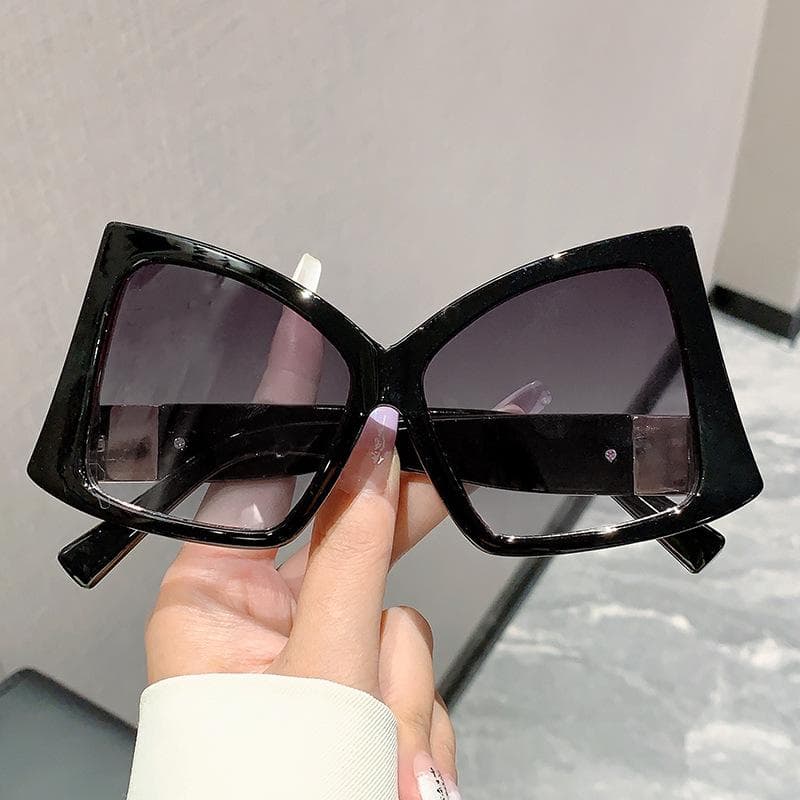 Big Frame Luxury Designer Butterfly Sunglasses Women Fashion Vintage Punk Shades Travel Eyewear