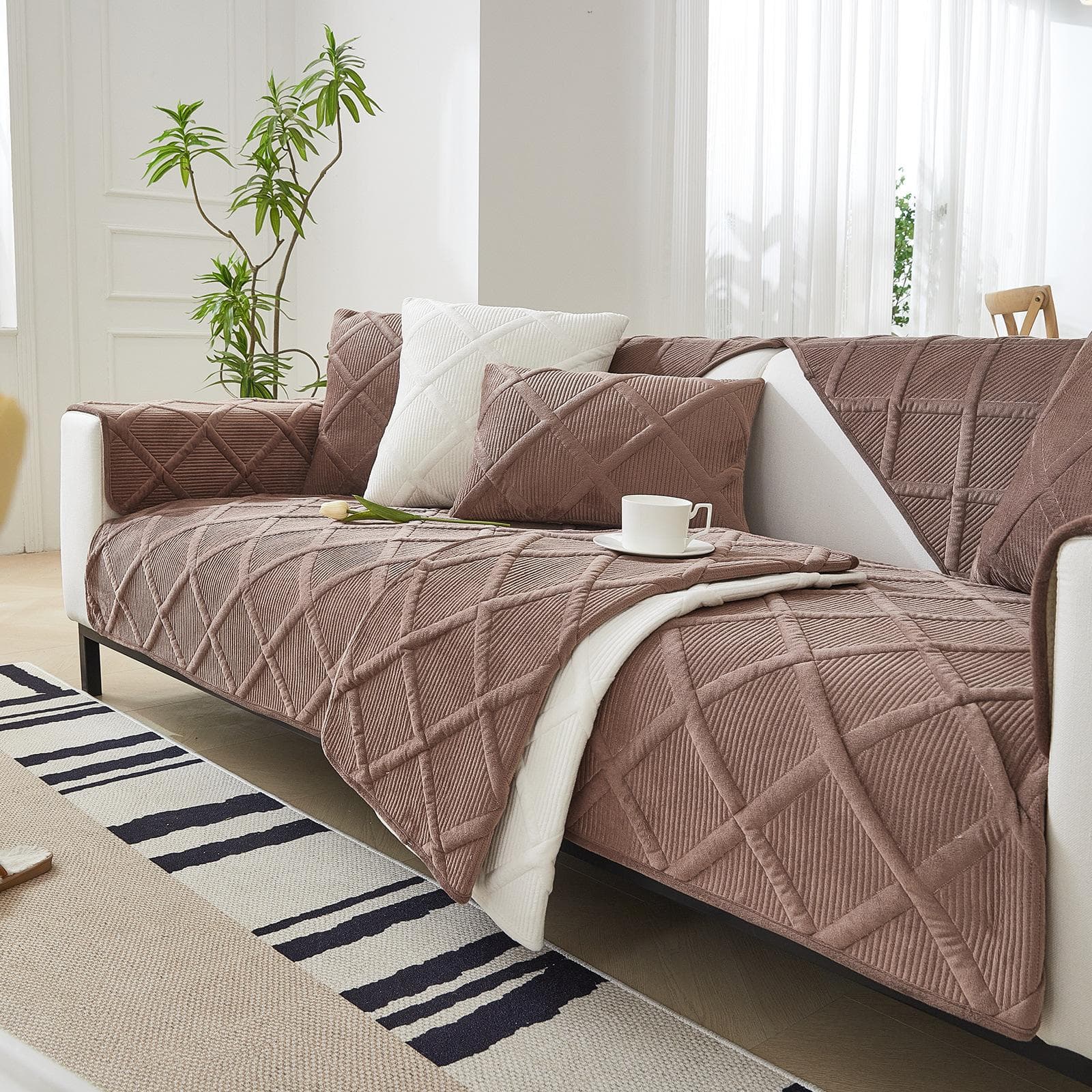 Solid Color Non-slip Sofa Cover Thicken Soft Plush Sofa Cushion Towel for Living Room Furniture Decor Slipcovers Couch Covers 90x210cm 1pcs