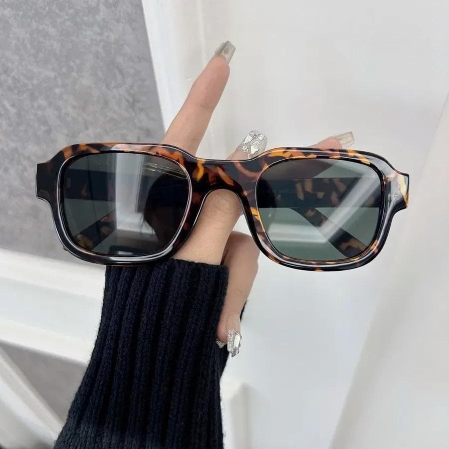 Classic Cat Eye Sunglasses Women Men Retro Fashion Designer Glasses Stylish Casual UV Protection Other