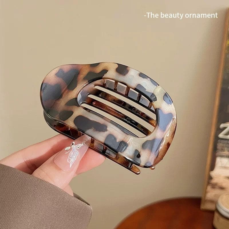 Fashion Oval Hair Claw Clip for Women New Design Leopard Matte Curved Flat Styling Barrettes Acrylic Lying Down Hair Accessories 1PCS
