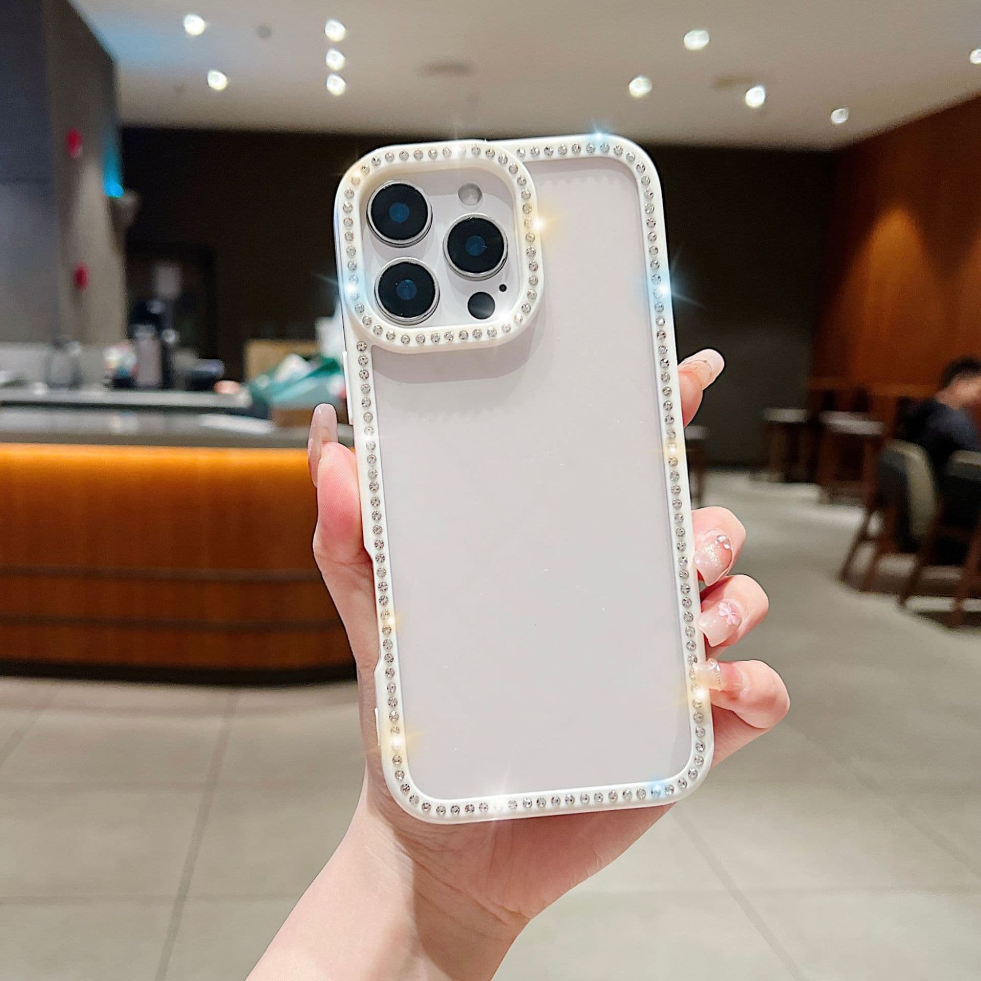 Applicable To IPhone16PROMAX Frame Rhinestone Phone Case Apple 15/14 Flash Drill Transparent Protective Case iPhone 11 white