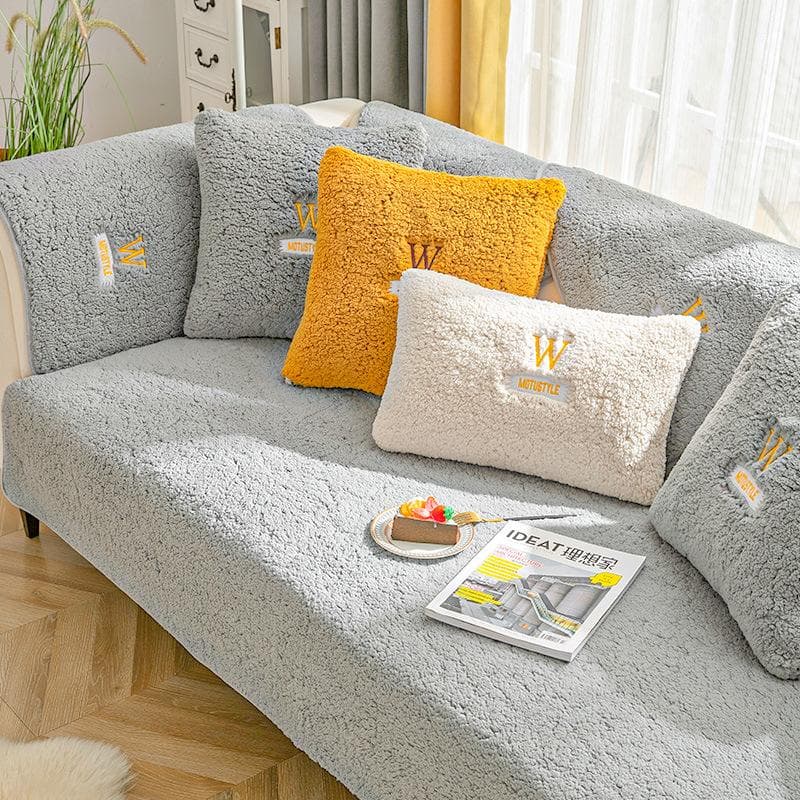 Lamb Plush Embroidery Sofa Cushion Winter Thickened Cushion Non-Slip Universal Living Room Sofa Cover Armrest Backrest Towels 70x70cm 1pcs